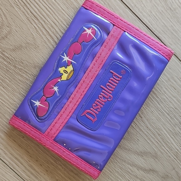 Vintage Disney Princess Kids Wallet With Heart Mirror - Picture 2 of 11